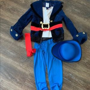 Jake and the Neverland pirates costume